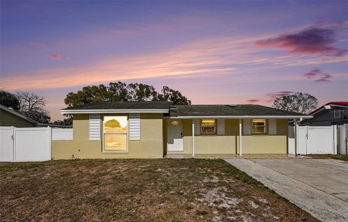 9031 Tree Valley Cir, Tampa, FL, 33615-1219 | Card Image