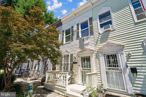 1652 Kramer St Ne, WASHINGTON, DC, 20002-4559 | Card Image