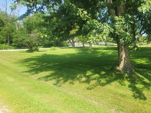 105 and 107 12th Ave Nw, Oelwein, IA, 50662 | Card Image