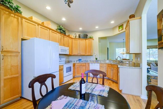 Kitchen | Image 10