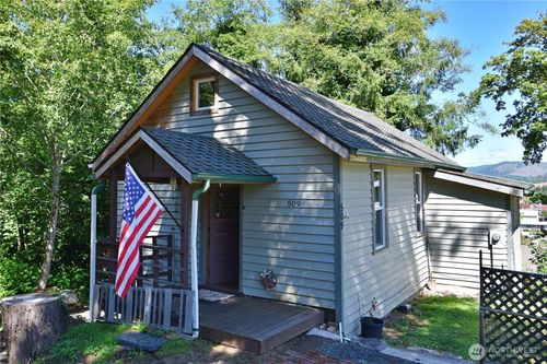 509 2nd St E, South Bend, WA, 98586 | Card Image