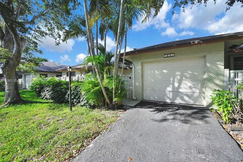 705-3951 Ne 17th Ave, Pompano Beach, FL, 33064-9203 | Card Image
