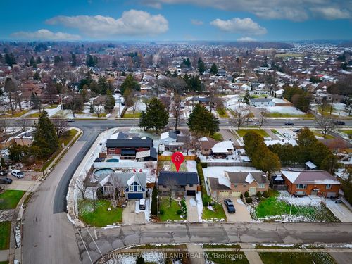 32 Parish St, Saint Thomas, ON, N5R4W8 | Card Image