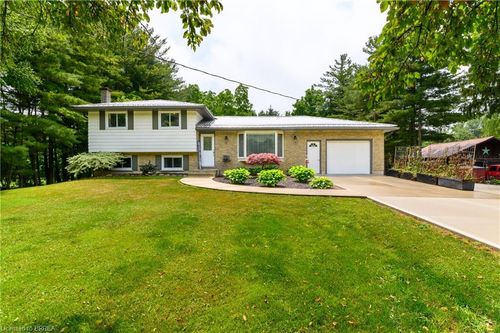 936 Windham Rd, Windham Centre, ON, N0E2A0 | Card Image