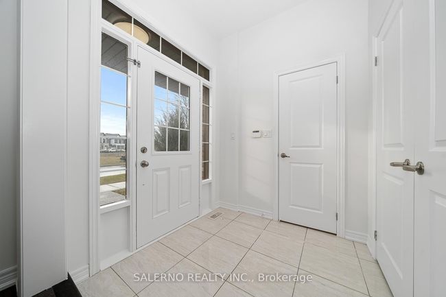 146 Moody Dr, House attached with 3 bedrooms, 3 bathrooms and null parking in Kleinburg ON | Image 6
