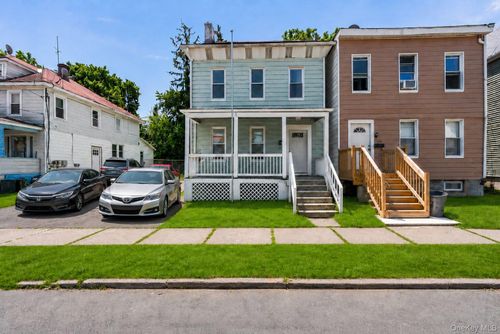 457 1st St, Newburgh, NY, 12550-4201 | Card Image
