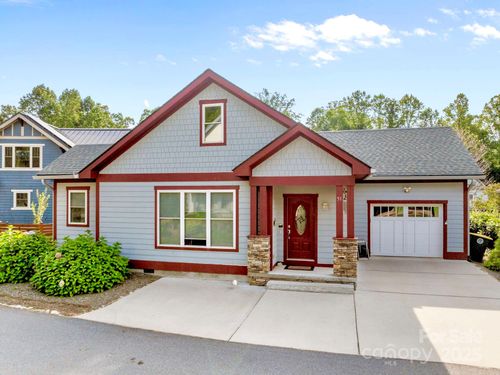 51 Verde Dr, Asheville, NC, 28806-4569 | Card Image