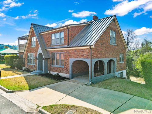 209 Dozier St, Wetumpka, AL, 36092-2618 | Card Image