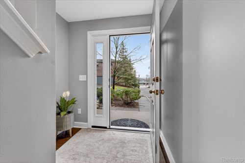 42488 Corlina Dr, Northville, MI, 48167-3811 | Card Image