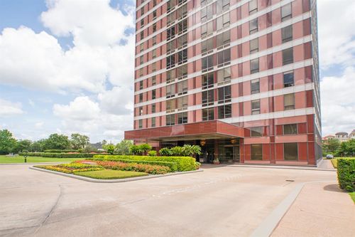 253-5100 San Felipe Street, Houston, TX, 77056 | Card Image