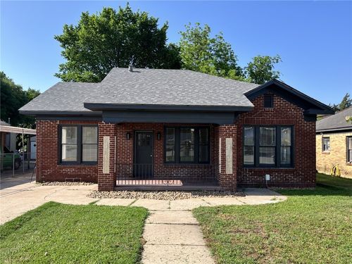 303 W 30th St, Bryan, TX, 77803-6925 | Card Image