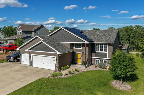 494 Northern Lights Dr, Prescott, WI, 54021-7476 | Card Image