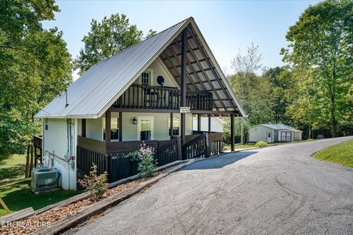 2009 Lakeview Drive, Byrdstown, TN, 38549 | Card Image