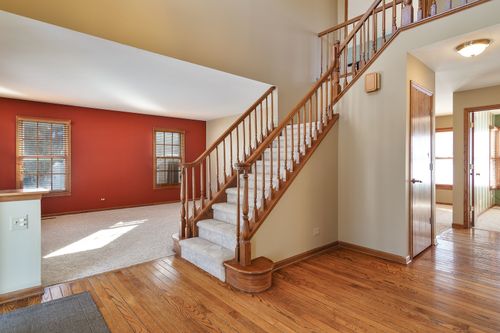 591 Salceda Ln, Mundelein, IL, 60060-4834 | Card Image