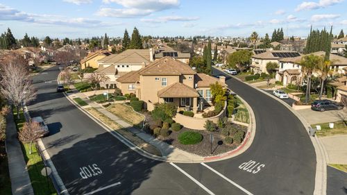 2184 Heritage Dr, Roseville, CA, 95678-3403 | Card Image