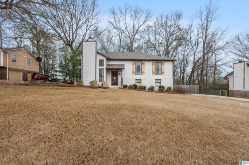 4215 Park Cir, HELENA, AL, 35080-3409 | Card Image