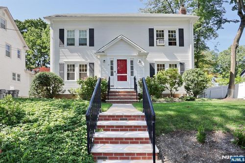 19 S Lyle Avenue, Tenafly, NJ, 07670 | Card Image