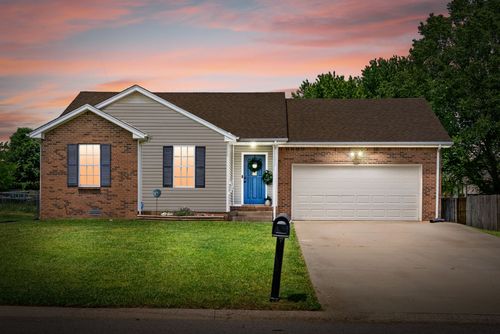 2413 Egret Dr, Clarksville, TN, 37042-7555 | Card Image