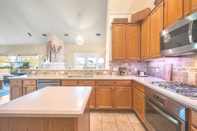 7308 Tabor Cir, House other with 4 bedrooms, 4 bathrooms and null parking in Plano TX | Image 9