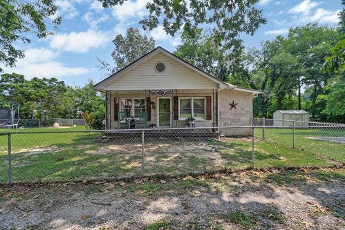226 Rugby Ave, Jamestown, TN, 38556-3816 | Card Image