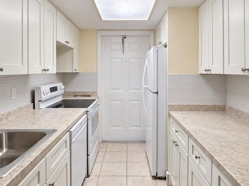 b210-1500 Crescent Cir, Lake Park, FL, 33403-2234 | Card Image