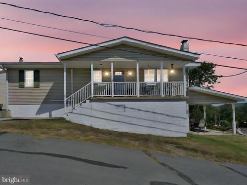 325 Washington St, MINERSVILLE, PA, 17954-1830 | Card Image