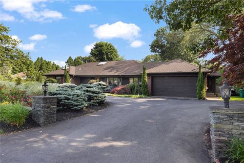 788 Namquid Dr, Warwick, RI, 02888-5235 | Card Image