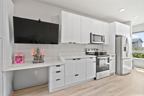 920-91-3575 Kamolehonua St, Ewa Beach, HI, 96706 | Card Image