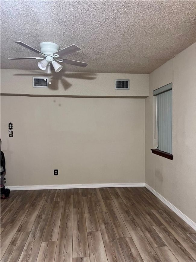 806 Dakota St, House other with 4 bedrooms, 3 bathrooms and 4 parking in Robstown TX | Image 11