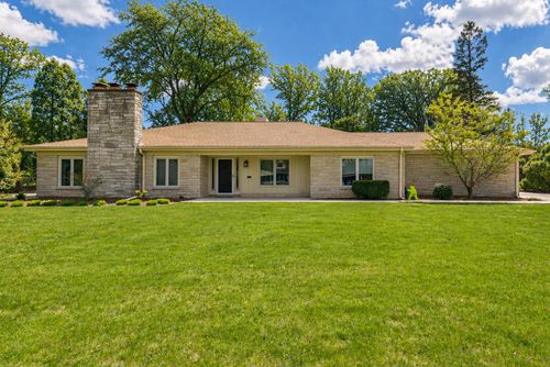 221 E Clovernook Lane, Fox Point, WI, 53217 | Card Image