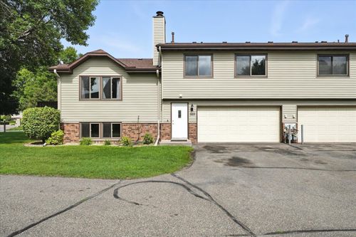 8740 N Maplebrook Cir, Brooklyn Park, MN, 55445-1934 | Card Image