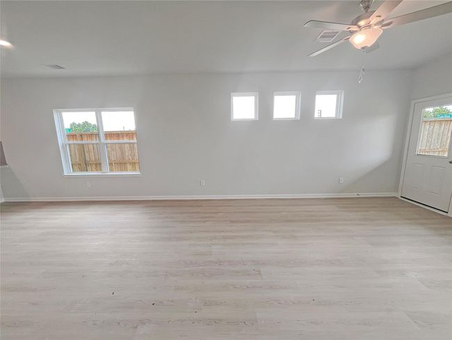 The Cardinal II- Family Room | Image 8