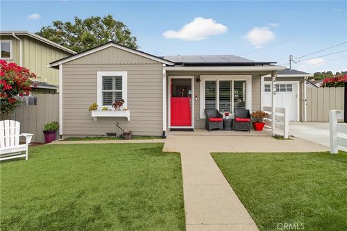230 Sinex Ave, Pacific Grove, CA, 93950-4635 | Card Image