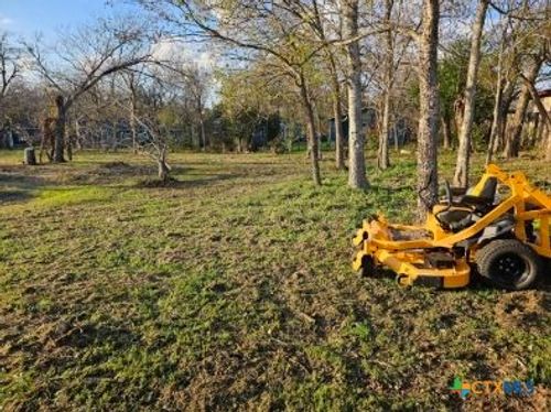 600 Alley A St, Elgin, TX, 78621-2812 | Card Image