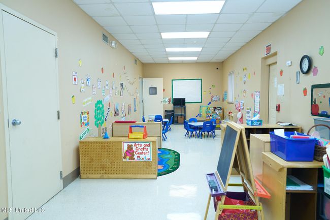 Classroom 3b | Image 35