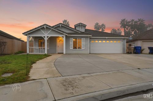 3807 Looming Bend Dr, Bakersfield, CA, 93311-2821 | Card Image