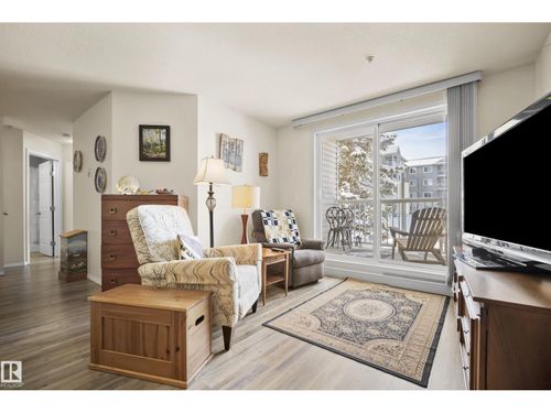 4309 33 St, Stony Plain, AB, T7Z0C4 | Card Image