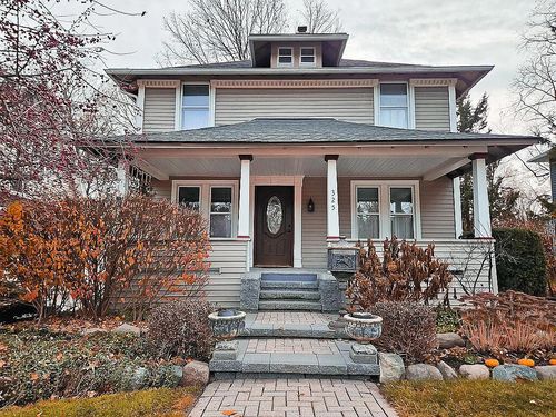 325 W Saint Clair St, Romeo, MI, 48065-4664 | Card Image