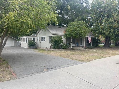 13005 Magnolia Blvd, Sherman Oaks, CA, 91423-1620 | Card Image