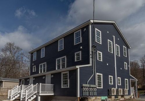 70 New Paltz Rd, Highland, NY, 12528-1020 | Card Image