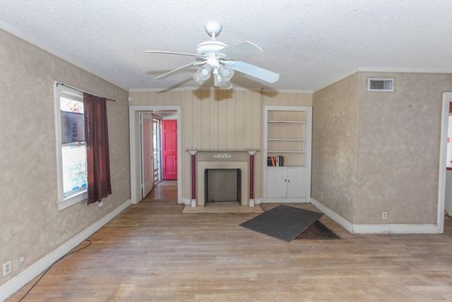 1004 E 15 Th St, House other with 4 bedrooms, 2 bathrooms and null parking in Big Spring TX | Image 5