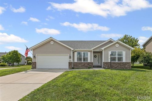 3101 Birmingham Dr, Glen Carbon, IL, 62034-3077 | Card Image