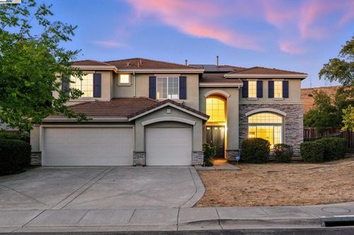 3909 Danbury Way, Fairfield, CA, 94533-8995 | Card Image
