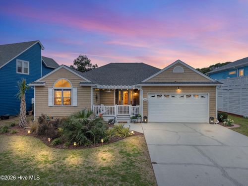 765 Sloop Pointe Ln, Kure Beach, NC, 28449-4910 | Card Image