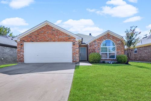4641 Rockmill Trl, Fort Worth, TX, 76179-5094 | Card Image