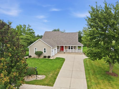 731 Oakbrook Dr, Hebron, IN, 46341 | Card Image