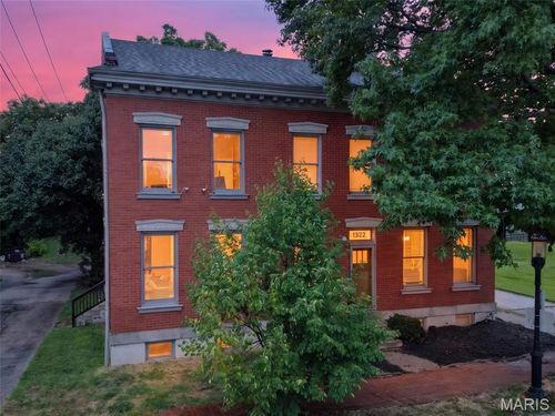 1324 S 9th St, Saint Louis, MO, 63104-3515 | Card Image