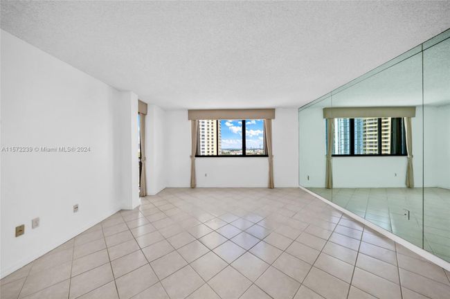 APT-1816 - 540 Brickell Key Dr, Condo with 2 bedrooms, 2 bathrooms and null parking in Miami FL | Image 10