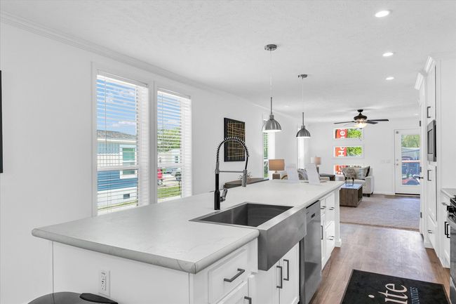 305 Mclean St, Home with 3 bedrooms, 2 bathrooms and 2 parking in Mahomet IL | Image 10