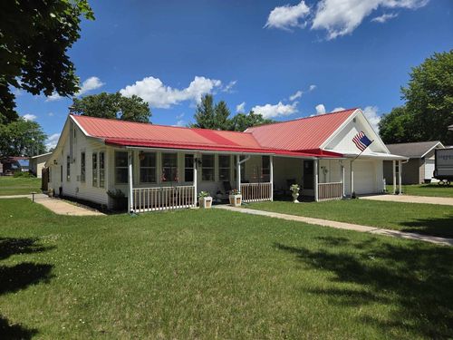 320 W Nebraska St, MUSCODA, WI, 53573-9221 | Card Image